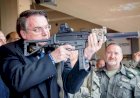 Bolsonaro zera imposto para revólveres e pistolas importadas