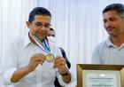 João Luiz recebe Medalha Álvaro Maia, maior honraria da Câmara Municipal de Humaitá