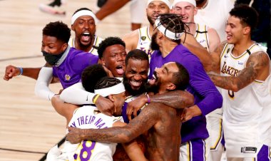 Los Angeles Lakers derrota Miami Heat e conquista título da NBA
