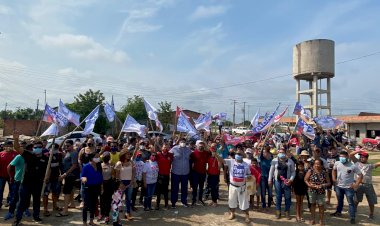 Professor Jerrimar e Jornalista Harley Santos fazem primeira carreata no Careiro-Castanho