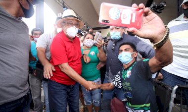 Moradores de Manaus abraçam a proposta de Amazonino, de auxílio financeiro de R$ 300 a 137 mil pessoas
