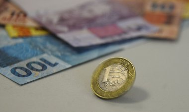 Índice que reajusta aluguéis fecha o ano com alta de 23,14%, diz FGV