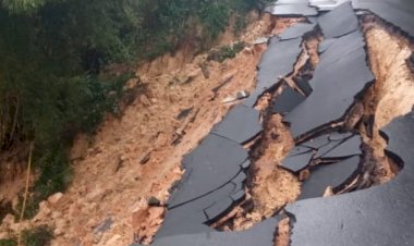 Deslizamento e erosão abrem buraco na Rodovia AM-010