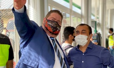 Terminal novo, ônibus velho: William Alemão registra flagrante na inauguração do T1