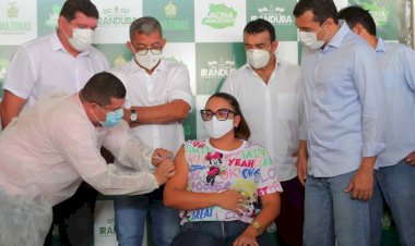 Profissionais da Educação de 32 municípios já receberam primeira dose de vacina contra Covid-19