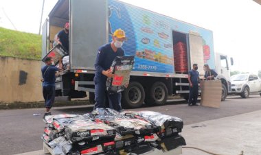 Governo entrega 15 toneladas de ração para protetores e cuidadores de animais