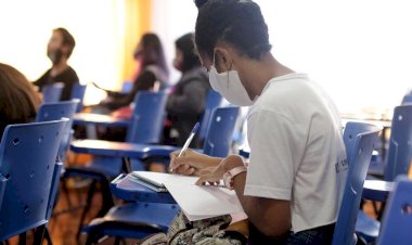 Igreja Chama Church realiza aulas preparatórias para vestibulares