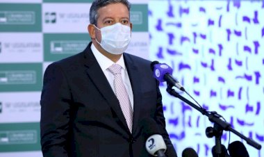 Lira diz que debate sobre voto impresso não pode gerar atritos entre instituições democráticas