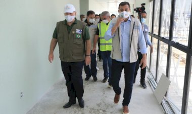 Wilson Lima e ministro da Saúde visitam obra do novo Hospital da FHemoam