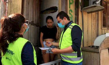 Governo do Amazonas entrega certificado de imóveis para moradores que serão reassentados pelo Prosamin+