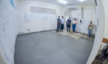 Deputado João Luiz visita obras no Hospital Regional de Humaitá