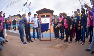 Deputado João Luiz participa da inauguração da Escola Estadual Terezinha Almeida