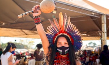 Conheça Samela Sateré-Mawé: destaque na comunicação indígena e em canal jovem de notícias