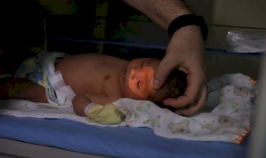 Governador sanciona lei que torna obrigatório ‘Teste do Olhinho’ em maternidades e hospitais públicos e privados do Amazonas