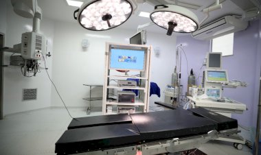 FCecon realiza primeira cirurgia torácica com equipamento inédito de vídeo