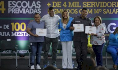 Wilson Lima anuncia pagamento do 14º salário na segunda (28/11) a educadores de escolas que superaram metas no Ideb