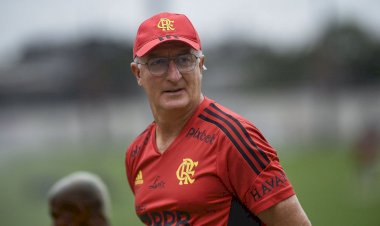 Campeão da Libertadores, Dorival Júnior comunica saída do Flamengo