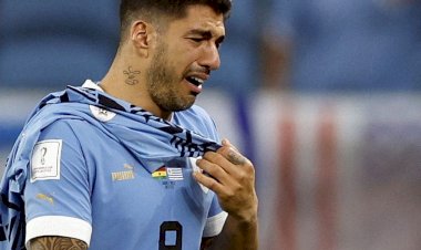 Uruguai vence Gana, mas triunfo sul-coreano elimina ambos da Copa