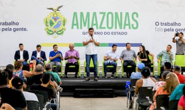 Wilson Lima libera pagamento de indenização para mais 98 famílias das comunidades da Sharp e Manaus 2000