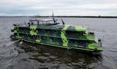 Governo do Amazonas conclui reforma da embarcação que irá abrigar a Base Arpão II