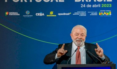 Lula é recebido na Assembleia da República e encerra visita a Portugal