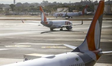 Gol é acusada de racismo após passageira ser expulsa de voo