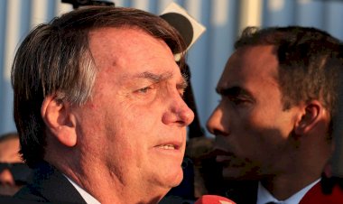 TCU aprova com ressalvas as contas de 2022 de Bolsonaro