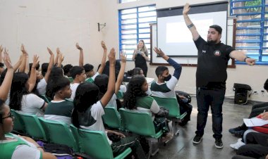 SSP-AM leva ações da Semana Estadual Antidrogas à Escola Estadual Sólon de Lucena
