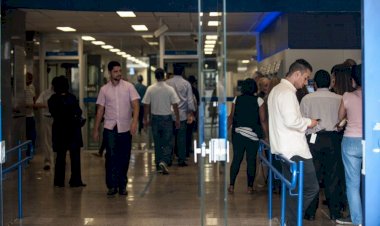 Câmara aprova projeto que pune discriminação de políticos