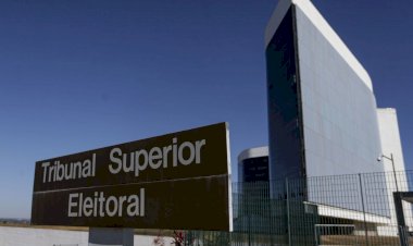 PDT reafirma pedido de condenação de Bolsonaro por ataque a urna