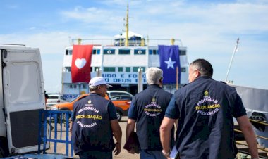 Procon-AM faz blitz educativa nas embarcações que seguem para o 56º Festival Folclore de Parintins