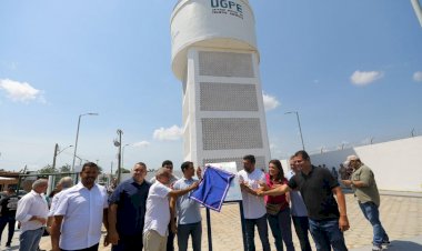 Governador Wilson Lima entrega obra que amplia o sistema de abastecimento de água em Maués