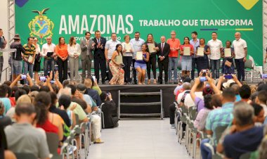 Wilson Lima entrega 355 títulos de imóveis e reassenta famílias das comunidades da Sharp e Manaus 2000
