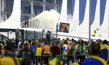 Lesa Pátria: PF cumpre mandados de busca e apreensão em 4 estados