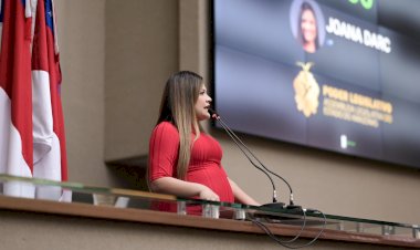 Após ataque de rinheiros nas redes sociais, Joana Darc recebe apoio dos deputados da Assembleia Legislativa do Amazonas