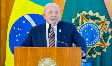 Presidente Lula participa de apresentação e coletiva de imprensa do Programa de Democratização dos Imóveis da União