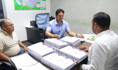 Governo do Amazonas encaminha à Prefeitura de Parintins projetos de cobertura de água e esgoto do Prosai