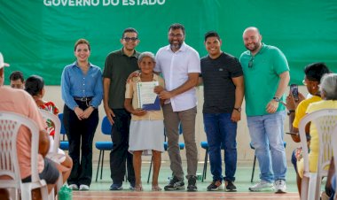 Governador Wilson Lima entrega títulos definitivos e destaca investimentos em infraestrutura para comunidades rurais de Parintins