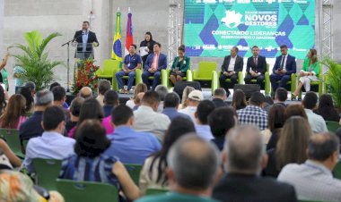 Durante encontro com prefeitos eleitos e reeleitos, governador Wilson Lima reforça a importância de parceria entre estado e municípios em áreas prioritárias