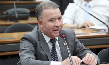 Projeto permite que titular de cartório acumule cargo público ou magistério