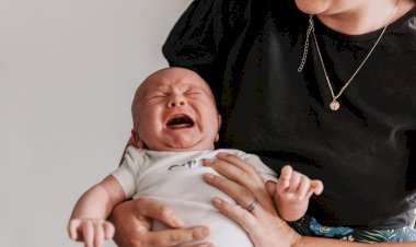 Justiça do Trabalho reverte demissão “forçada” de mãe após nascimento de filho com síndrome rara