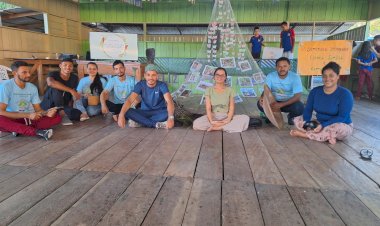 Professores formados na floresta são contratados para atuar em suas comunidades