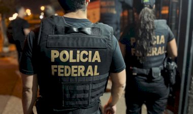 Polícia Federal devolve fuzis à Polícia Nacional do Peru após maior apreensão de drogas da história do Amazonas