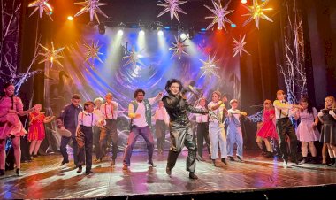 Sucesso de público, especial de Natal ‘Edward – Mãos de Tesoura’ ganha reapresentação no Largo de São Sebastião