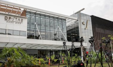 Bolsonaro recebe alta hospitalar e volta a cumprir pena na PF