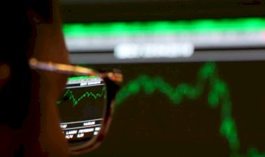 Bolsa volta a bater recorde com redução de tensões externas