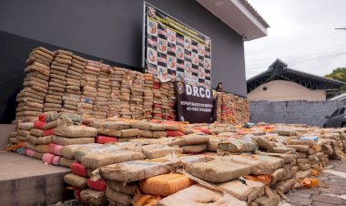 Polícia Militar do Amazonas prende 11 pessoas e apreende 2,7 toneladas de drogas na zona oeste de Manaus