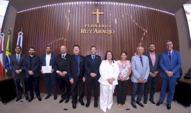 Faculdade La Salle Manaus é homenageada na Aleam pela elevação a Centro Universitário