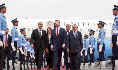 Sem acordo de paz entre EUA e Irã, Trump promete fechar Ormuz