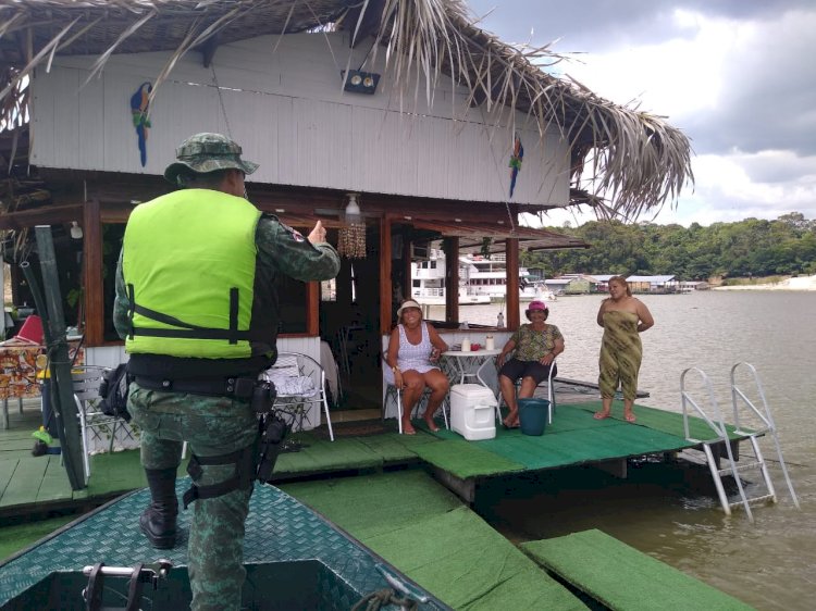 Batalhão Ambiental fiscaliza flutuantes neste domingo